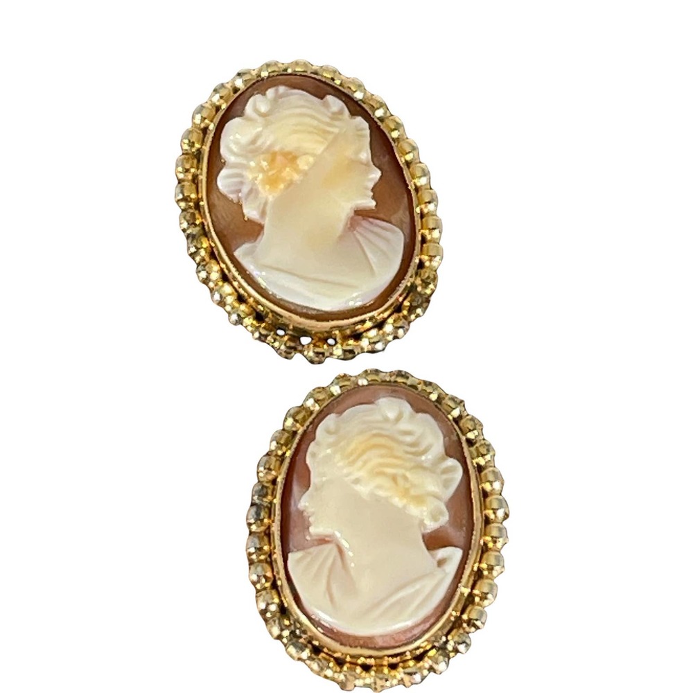 Lovely carved shell cameo earrings are screw back 12k gold filled.